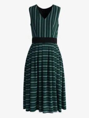 NWOT Chicwish Diverse Green Stripes Sleeveless Dress